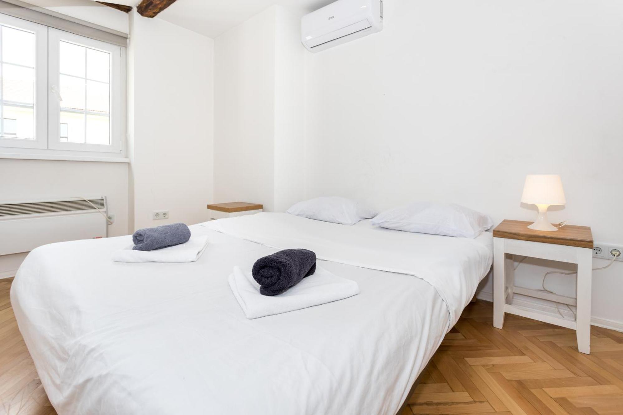 Peace & Harmony Apartment ซาราเยโว ภายนอก รูปภาพ